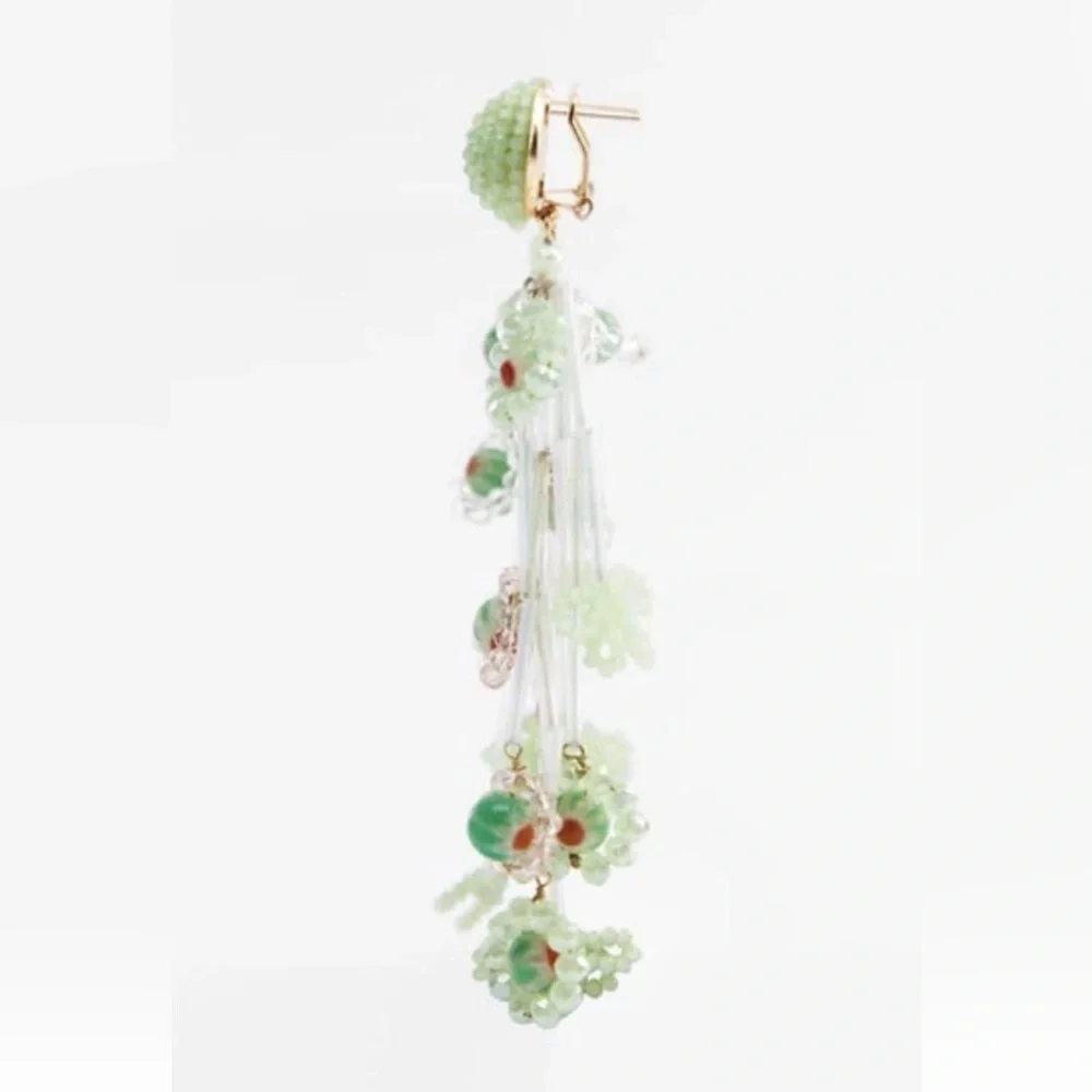 🌹NWT. Zara Green Beaded Floral Drop Earrings.
